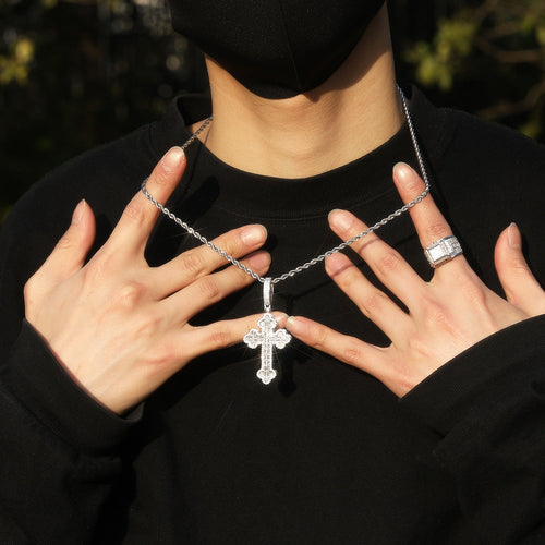 VIONCO CROSS CHAIN